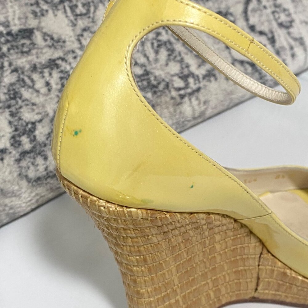 Gucci Horse-bit Patent Leather Ankle Strap Wedges in Pastel Yellow Size 8 1/2 - Picture 10 of 10